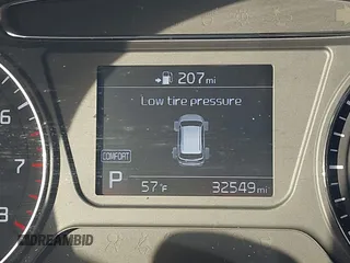 2019 Kia Sorento LX with VIN 5XYPG4A31KG579877, listed as a IAAI auction lot 41342414 with 32,549 mi miles. Bid and sale history available at carsss.com. Image 16.