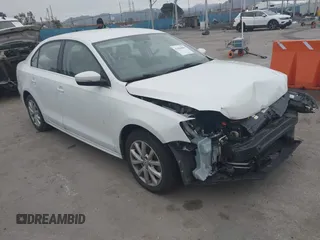 2014 Volkswagen Jetta Sedan SE w/Connectivity/Sunroof PZEV with VIN 3VWD17AJ7EM315667, listed as a IAAI auction lot 41806866 with 70,196 mi miles. Bid and sale history available at carsss.com. Image 1.
