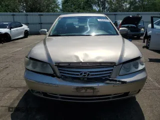 2008 Hyundai Azera Limited with VIN KMHFC46F18A282915, listed as a Copart auction lot 63642835 with 136,161 mi miles and Salvage title. Bid and sale history available at DreamBid. Image 5.