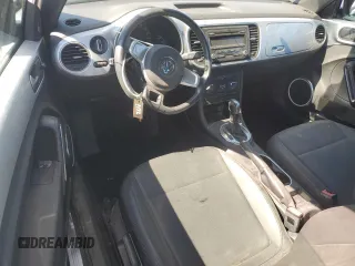 2012 Volkswagen Beetle 2.5L PZEV with VIN 3VWJP7AT8CM665146, listed as a Copart auction lot 59778324 with 33,782 mi miles and Salvage Title. Bid and sale history available at carsss.com. Image 8.