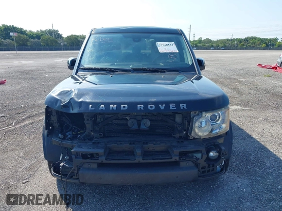 2010 Land Rover LR4 Lux z VIN SALAK2D44AA532072, wystawiony jako IAAI lot #37238544 z przebiegiem 118 089 mil mil oraz . Historia ofert i sprzedaży dostępna na DreamBid. Obrazek 6.