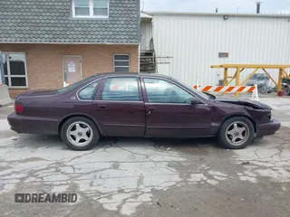 1995 Chevrolet Caprice z VIN 1G1BL52PXSR184877, wystawiony jako IAAI lot #42105547 z przebiegiem 109 845 mil mil oraz . Historia ofert i sprzedaży dostępna na DreamBid. Obrazek 14.
