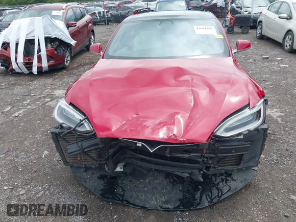 2018 Tesla Model S 75D with VIN 5YJSA1E21JF275546, listed as a IAAI auction lot 42061595 with Not Provided miles and . Bid and sale history available at DreamBid. Image 12.