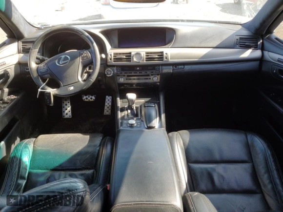 2013 Lexus LS 460 z VIN JTHCL5EF7D5017562, wystawiony jako Copart lot #77442404 z przebiegiem 165 491 mil mil oraz Czysty tytuł • Clean title. Historia ofert i sprzedaży dostępna na DreamBid. Obrazek 8.