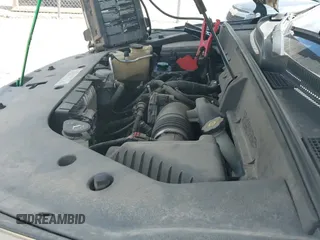 2013 Chevrolet Traverse LT z VIN 1GNKRGKD0DJ144954, wystawiony jako IAAI lot #42620191 z przebiegiem 195 260 mil mil oraz . Historia ofert i sprzedaży dostępna na DreamBid. Obrazek 12.