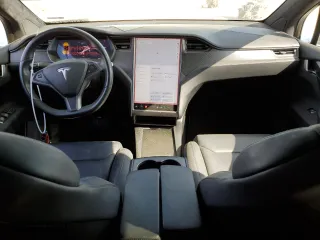 2018 Tesla Model X 75D with VIN 5YJXCDE28JF139383, listed as a Copart auction lot 41064563 with 51,570 mi miles. Bid and sale history available at carsss.com. Image 8.