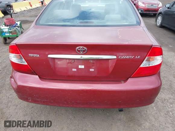 2004 Toyota Camry LE with VIN 4T1BE32K84U307551, listed as a IAAI auction lot 42054571 with 115,513 mi miles. Bid and sale history available at carsss.com. Image 12.