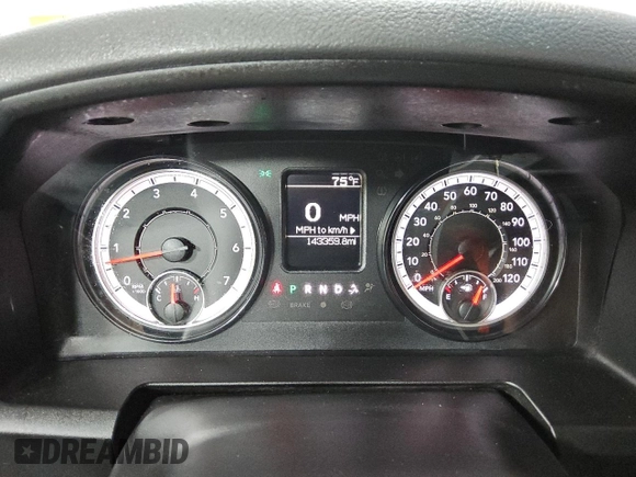 2019 Ram 1500 Tradesman z VIN 1C6RR7FG5KS672483, wystawiony jako Copart lot #60942425 z przebiegiem 143 359 mil mil oraz Czysty tytuł • Clean title. Historia ofert i sprzedaży dostępna na DreamBid. Obrazek 9.