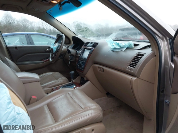 2003 Acura MDX Touring Pkg RES w/Navigation System with VIN 2HNYD18953H543466, listed as a IAAI auction lot 41542049 with 121,151 mi miles. Bid and sale history available at carsss.com. Image 5.