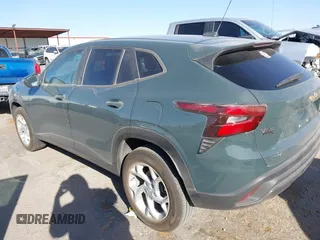 2025 Chevrolet Trax LS with VIN KL77LFEP8SC066146, listed as a IAAI auction lot 41735717 with 8,784 mi miles and . Bid and sale history available at DreamBid. Image 14.