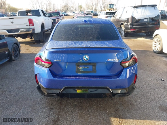 2024 BMW 2 Series M240i xDrive with VIN 3MW53CM01R8E88397, listed as a IAAI auction lot 41003289 with 1,481 mi miles. Bid and sale history available at carsss.com. Image 17.