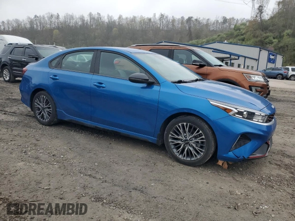 2022 Kia Forte GT-Line with VIN 3KPF54AD4NE453721, listed as a Copart auction lot 52625365 with 38,534 mi miles and Salvage Title. Bid and sale history available at carsss.com. Image 4.