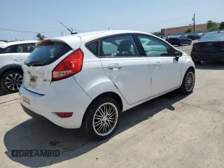 2012 Ford Fiesta SE z VIN 3FADP4EJ9CM148404, wystawiony jako Copart lot #59150695 z przebiegiem 84 705 mil mil oraz Czysty tytuł • Clean title. Historia ofert i sprzedaży dostępna na DreamBid. Obrazek 3.