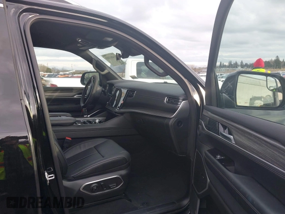 2024 Jeep Wagoneer Series II with VIN 1C4SJVBP1RS175162, listed as a IAAI auction lot 41481103 with 7,692 mi miles and . Bid and sale history available at DreamBid. Image 5.