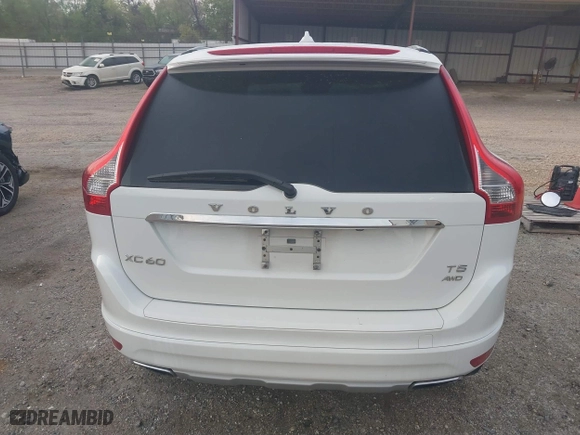 2016 Volvo XC60 T5 Platinum with VIN YV4612RM2G2788557, listed as a IAAI auction lot 41893917 with 95,257 mi miles. Bid and sale history available at carsss.com. Image 17.