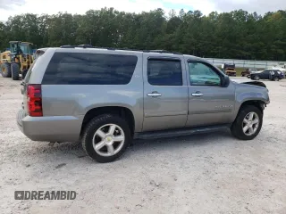 2008 Chevrolet Suburban LT with VIN 1GNFC16038J231941, listed as a Copart auction lot 76061534 with 239,562 mi miles and Salvage Title. Bid and sale history available at carsss.com. Image 3.