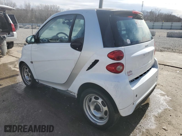 2015 Smart fortwo Passion z VIN WMEEJ3BA2FK811601, wystawiony jako Copart lot #50405625 z przebiegiem 44 600 mil mil oraz Szkoda całkowita • Salvage title. Historia ofert i sprzedaży dostępna na DreamBid. Obrazek 2.