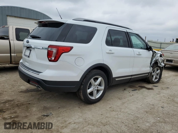 2018 Ford Explorer XLT с VIN 1FM5K7D84JGC44716, выставлен на аукционе Copart как лот 56388255 с пробегом 70 978 миль миль и Списание • Salvage title. История ставок и продаж доступна на DreamBid. Изображение 3.