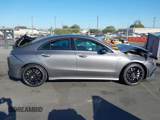 2023 Mercedes-Benz CLA 35 AMG z VIN W1K5J5BB1PN378880, wystawiony jako IAAI lot #40919485 z przebiegiem 14 011 mil mil oraz . Historia ofert i sprzedaży dostępna na DreamBid. Obrazek 12.
