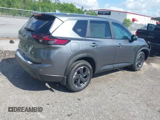 2024 Nissan Rogue SV with VIN 5N1BT3BA2RC755388, listed as a IAAI auction lot 42083297 with 1,131 mi miles and . Bid and sale history available at carsss.com. Image 4.