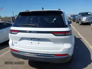 2022 Jeep Grand Cherokee with VIN 1C4RJYB66N8718018, listed as a IAAI auction lot 42002051 with Not provided miles and . Bid and sale history available at DreamBid. Image 15.