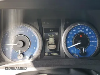 2017 Toyota Sienna XLE Auto Access Seat с VIN 5TDYZ3DC5HS787678, выставлен на аукционе Copart как лот 57631105 с пробегом 220 388 миль миль и Списание • Salvage title. История ставок и продаж доступна на DreamBid. Изображение 9.