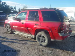 2003 Chevrolet TrailBlazer LS with VIN 1GNDS13S932167925, listed as a IAAI auction lot 41384296 with 207,587 mi miles. Bid and sale history available at carsss.com. Image 3.