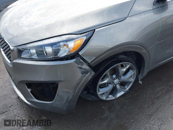 2016 Kia Sorento SXL with VIN 5XYPK4A19GG089000, listed as a IAAI auction lot 41726853 with 73,809 mi miles. Bid and sale history available at carsss.com. Image 6.