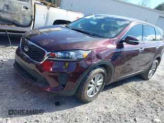 2020 Kia Sorento LX with VIN 5XYPG4A36LG641971, listed as a IAAI auction lot 41628259 with 108,717 mi miles. Bid and sale history available at carsss.com. Image 2.