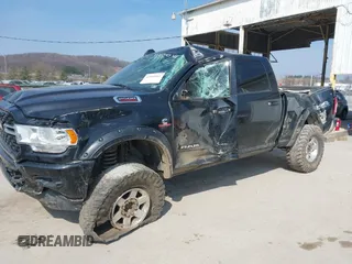 2022 Ram 2500 Big Horn with VIN 3C6UR5DL3NG382141, listed as a IAAI auction lot 41804461 with 46,289 mi miles. Bid and sale history available at carsss.com. Image 6.