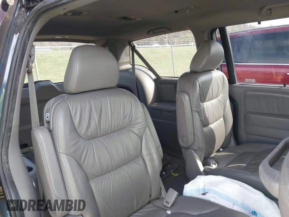 2009 Honda Odyssey EX-L with VIN 5FNRL38689B403246, listed as a IAAI auction lot 41854376 with 260,341 mi miles. Bid and sale history available at carsss.com. Image 8.