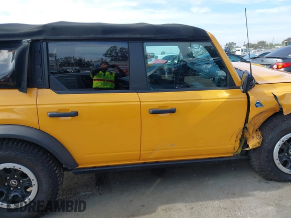 2022 Ford Bronco with VIN 1FMEE5DH6NLB14350, listed as a IAAI auction lot 41486823 with 27,587 mi miles and . Bid and sale history available at DreamBid. Image 13.