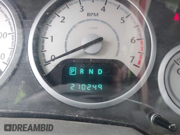 2008 Chrysler Town & Country LX with VIN 2A8HR44H88R694642, listed as a IAAI auction lot 42039492 with 210,249 mi miles and . Bid and sale history available at DreamBid. Image 15.