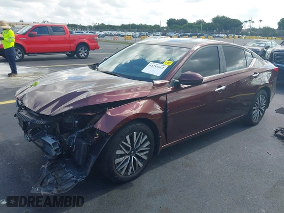 2024 Nissan Altima SV with VIN 1N4BL4DV1RN405299, listed as a IAAI auction lot 42235613 with 4,127 mi miles and . Bid and sale history available at DreamBid. Image 17.