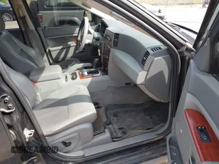 2007 Jeep Grand Cherokee Limited with VIN 1J8HR58257C539386, listed as a IAAI auction lot 42137469 with 139,541 mi miles. Bid and sale history available at carsss.com. Image 5.