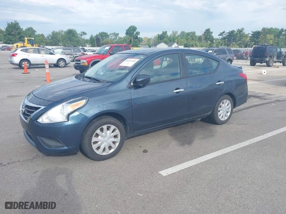 2016 Nissan Versa SV with VIN 3N1CN7AP5GL876940, listed as a IAAI auction lot 40207400 with NaN miles. Bid and sale history available at carsss.com. Image 2.