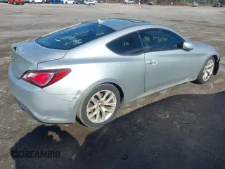 2013 Hyundai Genesis Coupe R-Spec with VIN KMHHT6KD7DU096698, listed as a IAAI auction lot 41604486 with Not provided miles and . Bid and sale history available at DreamBid. Image 4.