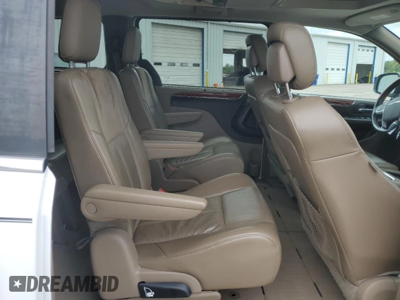 2016 Chrysler Town & Country Limited Platinum with VIN 2C4RC1GG3GR119863, listed as a Copart auction lot 71762174 with 104,555 mi miles and Salvage Title. Bid and sale history available at carsss.com. Image 11.