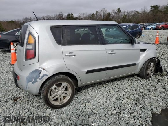 2011 Kia Soul + with VIN KNDJT2A29B7709477, listed as a Copart auction lot 45163545 with 256,196 mi miles and Salvage Title. Bid and sale history available at carsss.com. Image 3.