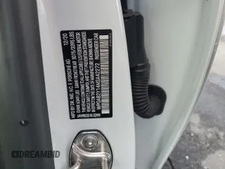 2021 Porsche Taycan 4S z VIN WP0AB2Y14MSA42272, wystawiony jako Copart lot #38038033 z przebiegiem 8 041 mil mil oraz . Historia ofert i sprzedaży dostępna na DreamBid. Obrazek 13.