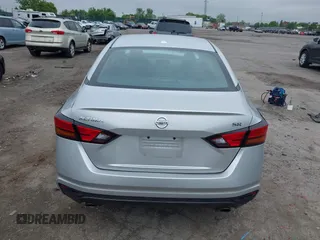 2019 Nissan Altima SR z VIN 1N4BL4CVXKC125920, wystawiony jako IAAI lot #42186653 z przebiegiem 101 245 mil mil oraz . Historia ofert i sprzedaży dostępna na DreamBid. Obrazek 15.