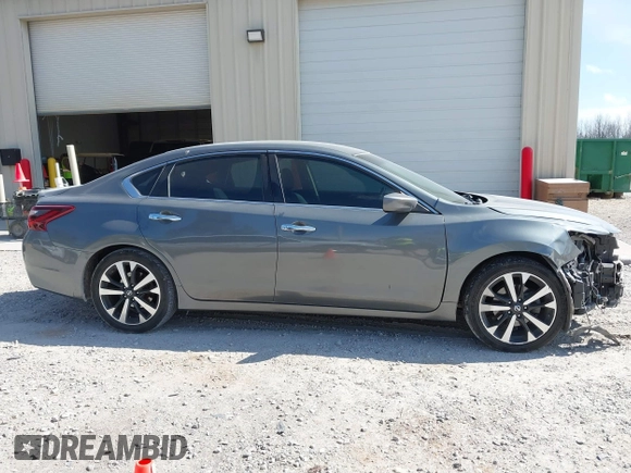 2018 Nissan Altima SR with VIN 1N4AL3AP6JC118424, listed as a IAAI auction lot 41697348 with 112,910 mi miles and . Bid and sale history available at carsss.com. Image 14.