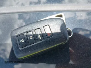 2012 Lexus ES 330 z VIN JTHBK1EG8C2509145, wystawiony jako IAAI lot #42160893 z przebiegiem 125 071 mil mil oraz . Historia ofert i sprzedaży dostępna na DreamBid. Obrazek 11.