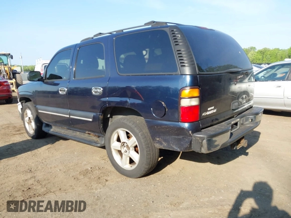 2004 Chevrolet Tahoe Special Service with VIN 1GNEK13V44J128410, listed as a IAAI auction lot 42175055 with 212,138 mi miles. Bid and sale history available at carsss.com. Image 3.