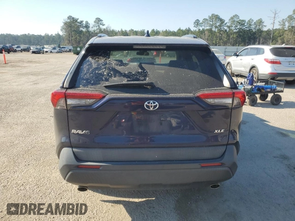 2019 Toyota RAV4 XLE with VIN 2T3W1RFV3KW014147, listed as a Copart auction lot 46943675 with 70,850 mi miles and Salvage Title. Bid and sale history available at DreamBid. Image 6.
