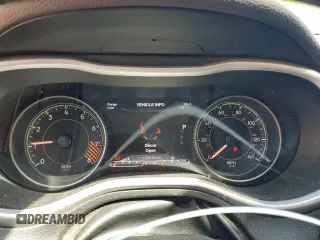 2014 Jeep Cherokee Trailhawk with VIN 1C4PJMBS1EW242527, listed as a Copart auction lot 53160485 with 104,074 mi miles and Salvage Title. Bid and sale history available at carsss.com. Image 9.