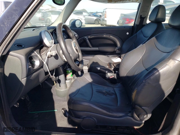 2004 MINI Cooper Hardtop S with VIN WMWRE33494TD88603, listed as a Copart auction lot 54374835 with 178,723 mi miles and Clean Title. Bid and sale history available at carsss.com. Image 7.