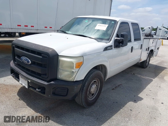 2011 Ford Super Duty F-250 SRW XL with VIN 1FT7W2A68BEB42288, listed as a IAAI auction lot 42021193 with 262,801 mi miles. Bid and sale history available at carsss.com. Image 2.