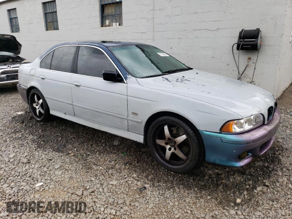 2001 BMW 5 Series 530iA with VIN WBADT63411CF04826, listed as a Copart auction lot 71732694 with 156,297 mi miles and Salvage Title. Bid and sale history available at carsss.com. Image 4.