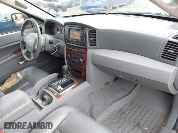 2007 Jeep Grand Cherokee Limited with VIN 1J8HR582X7C698632, listed as a IAAI auction lot 42723513 with 206,039 mi miles and . Bid and sale history available at DreamBid. Image 5.